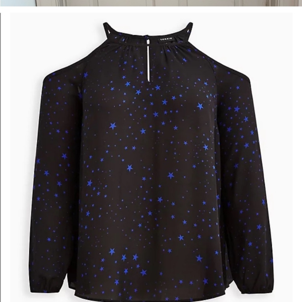 Cold shoulder black torrid top with blue stars